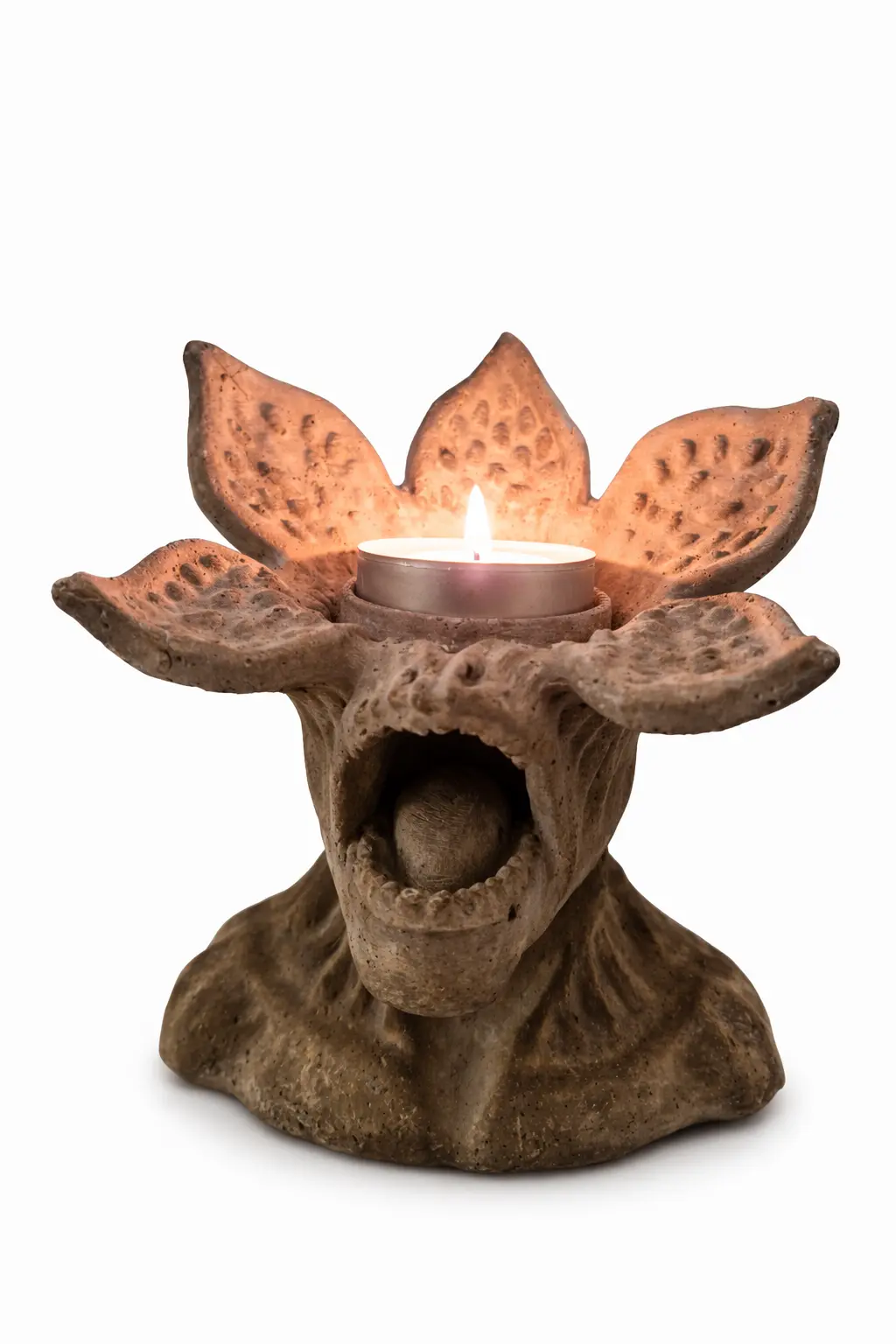 Przebudzenie Fantasy — detal świecznika z betonu 4